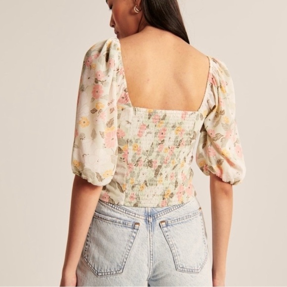 Abercrombie & Fitch Sweetheart Floral Smock Crop Top Blouse - Picture 2 of 5